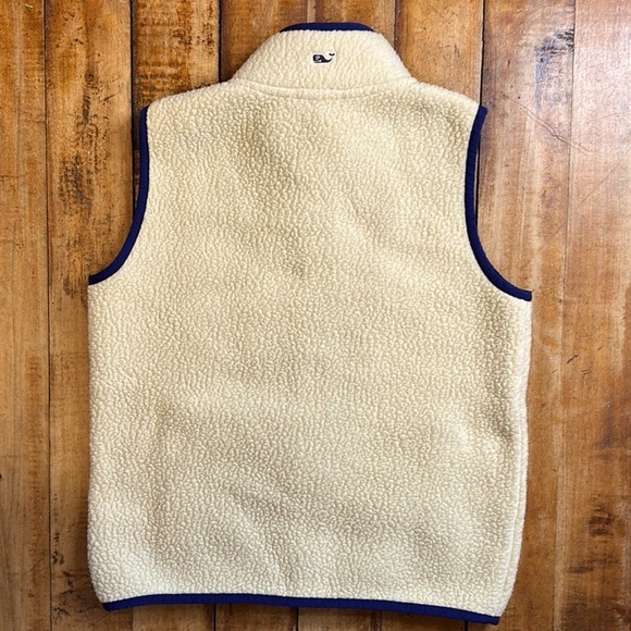 Vineyard Vines Sherpa Vest girls size medium 10-12 cream with navy trim. - Picture 4 of 4